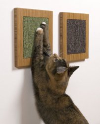 Когтеточка для кошки на стену